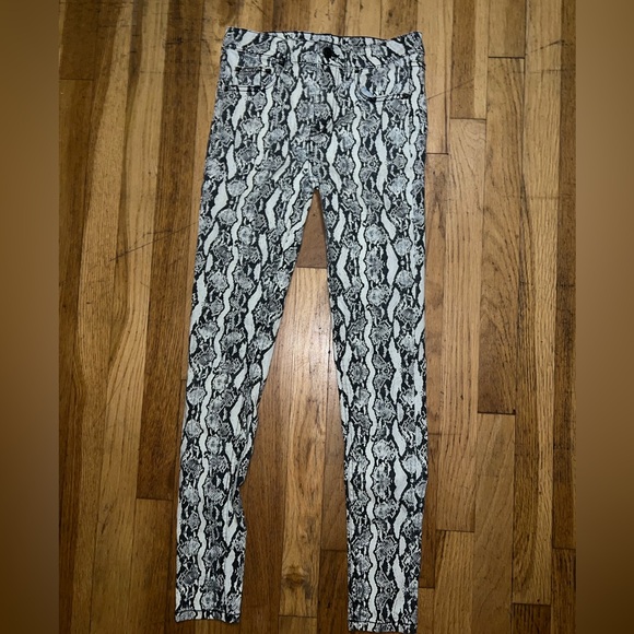Snake Print Skinny Jeans - Picture 3 of 4